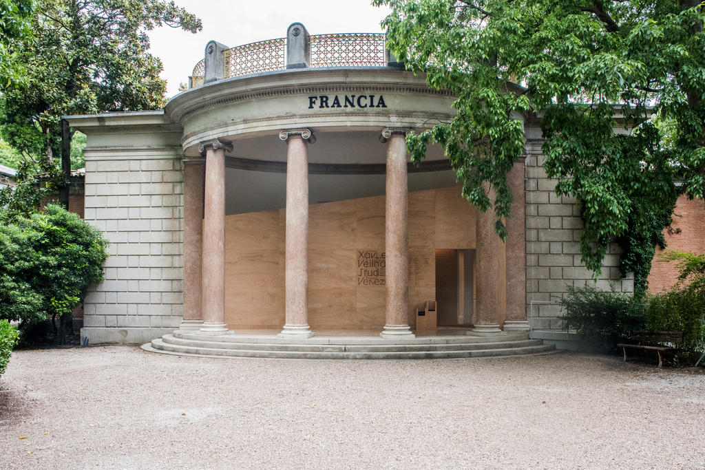 what does the french word rencontre mean